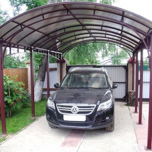 Навес для автомобилей вместо гаража 
