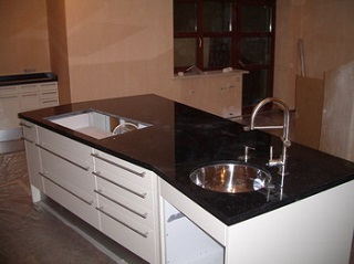 Столешницы для кухни из мрамора