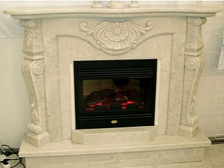 Камины из мрамора